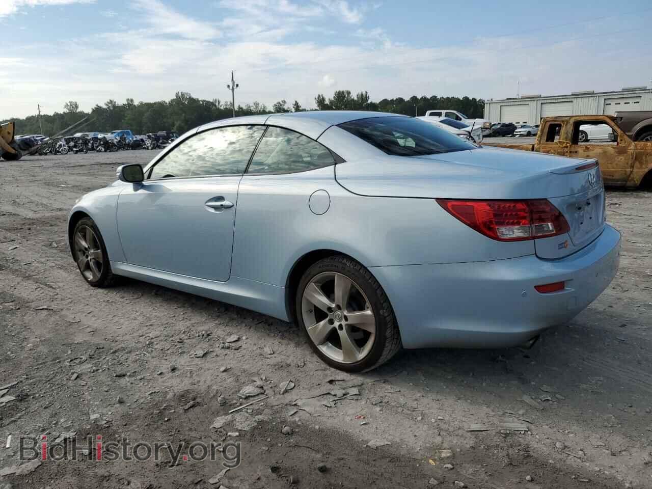 2011 LEXUS IS - VIN: JTHFF2C22B2516805 - Photo 2