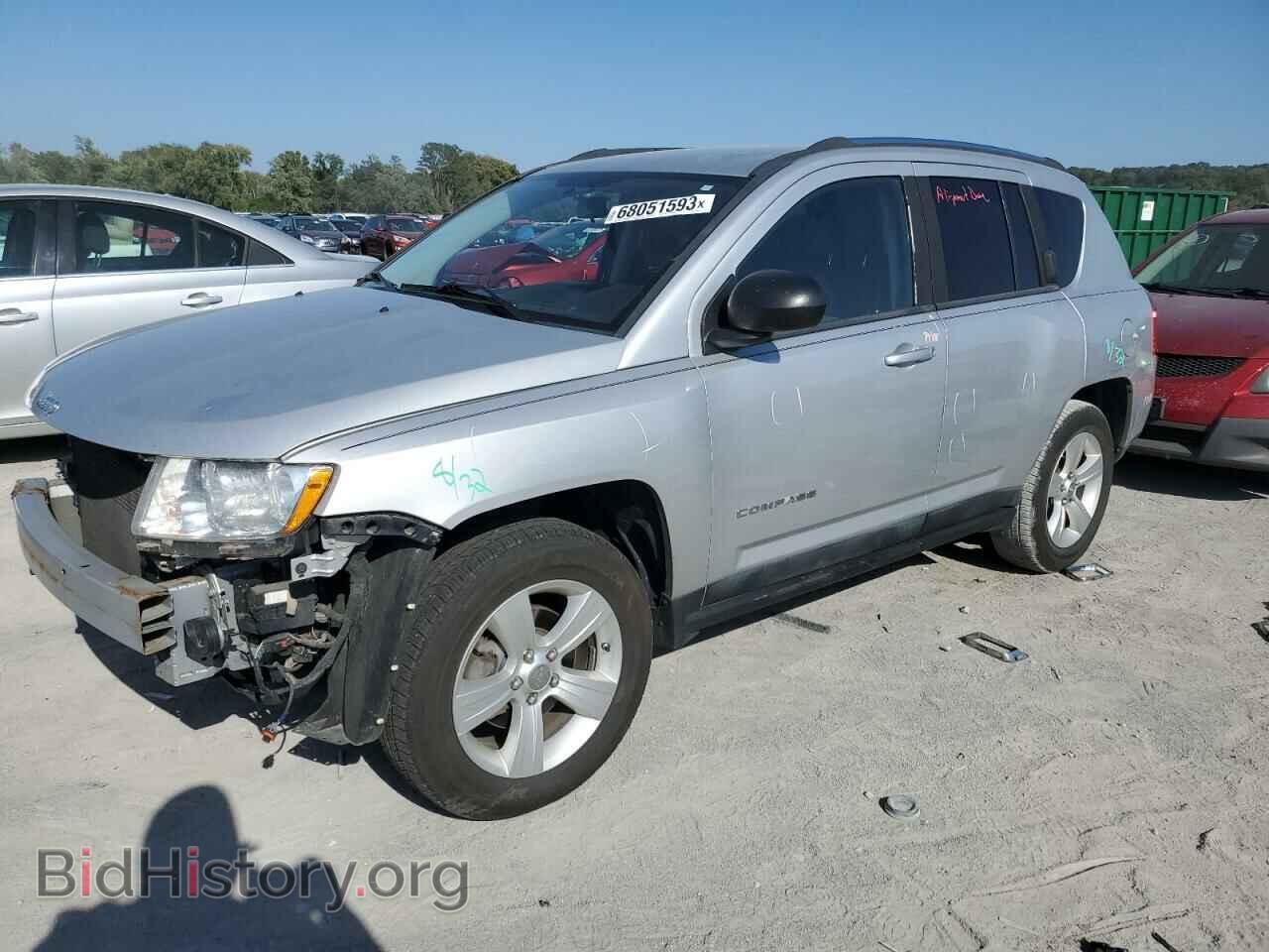 Photo 1J4NT1FB6BD267614 - JEEP COMPASS 2011