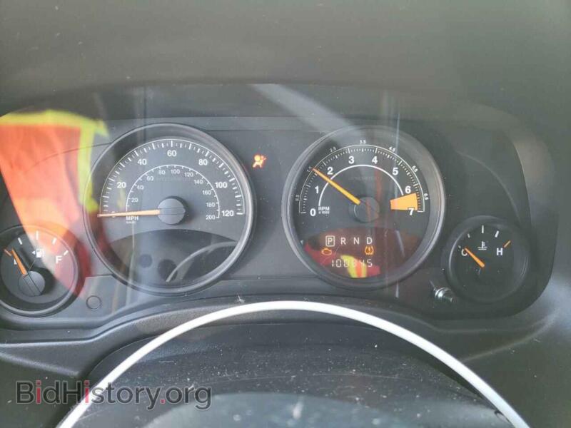 2015 Jeep COMPASS (VIN 1C4NJCBA7FD104819) — photo 9 of 12