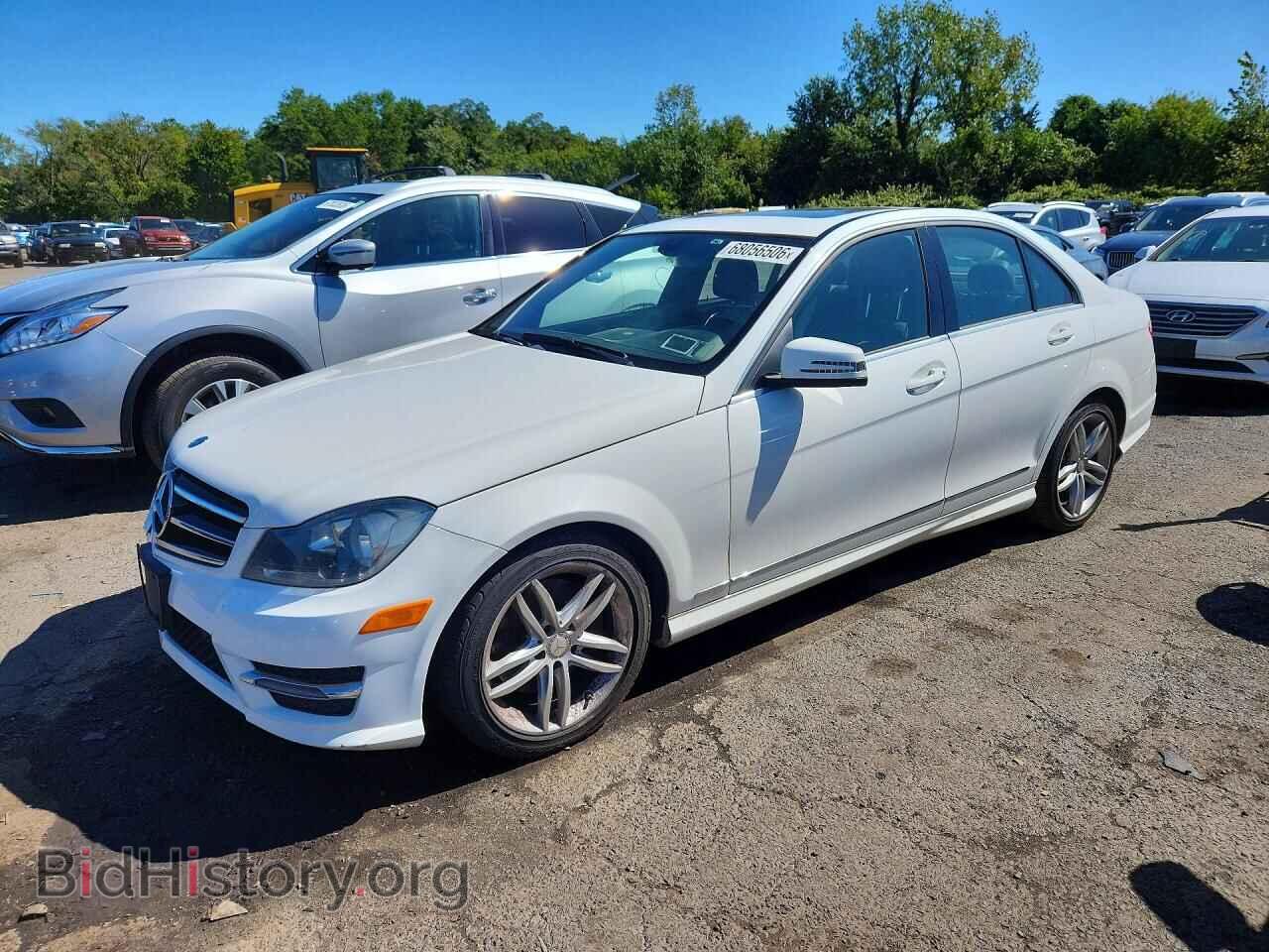 Photo WDDGF8AB9EG177615 - MERCEDES-BENZ C-CLASS 2014
