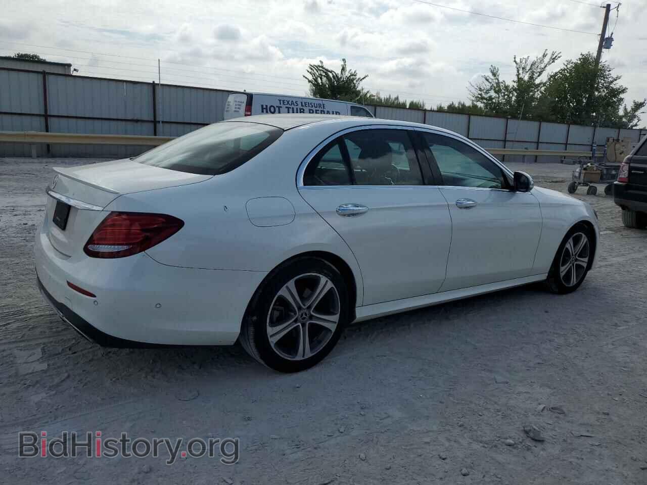 2019 MERCEDES-BENZ E-CLASS - VIN: WDDZF4JB2KA525237 - Фото 3