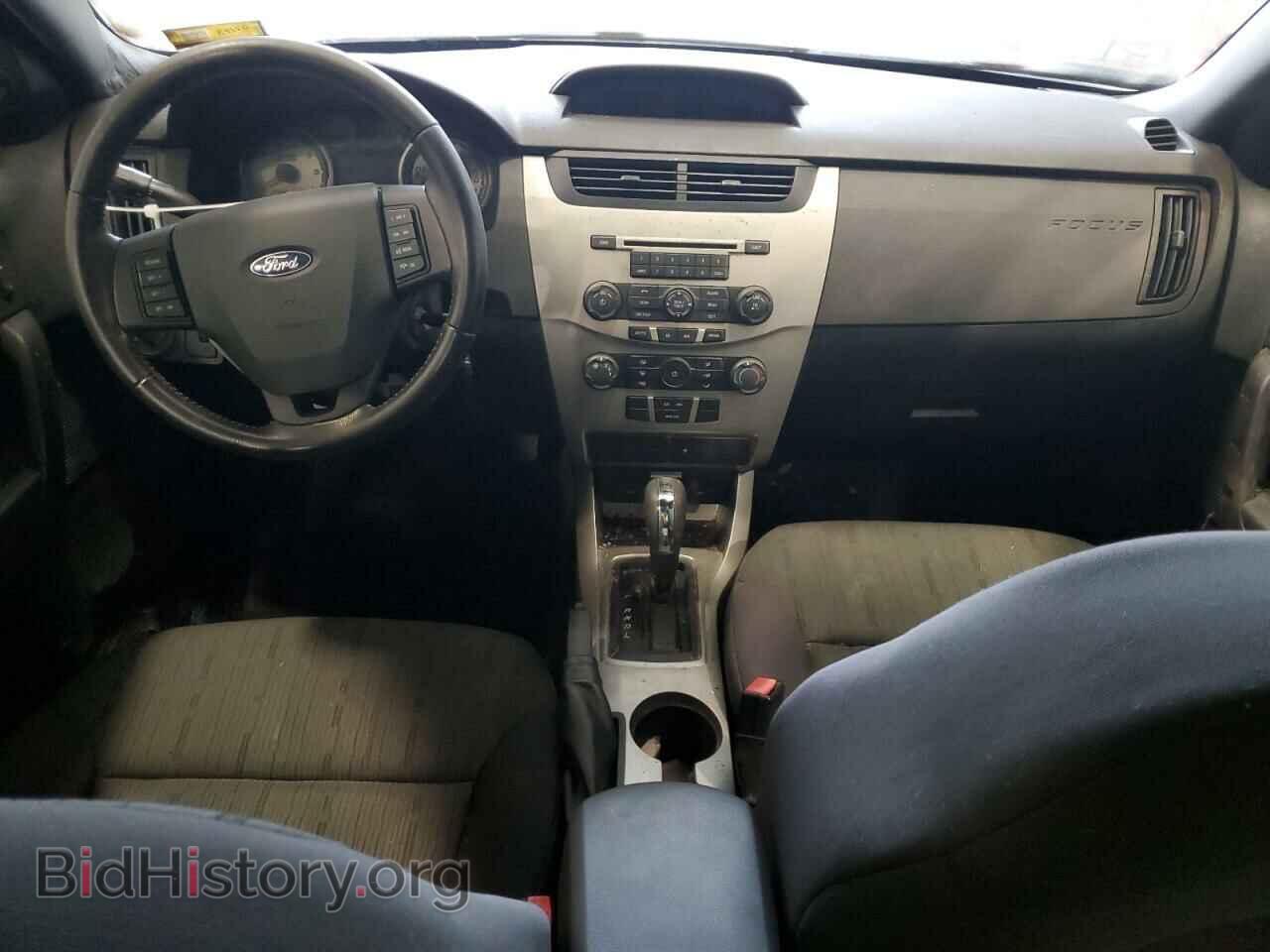 2011 FORD FOCUS - VIN: 1FAHP3FN2BW199528 - Photo 8