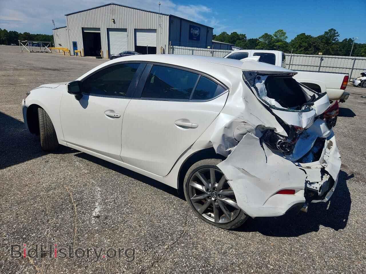 2018 MAZDA 3 - VIN: 3MZBN1M33JM169509 - Фото 2