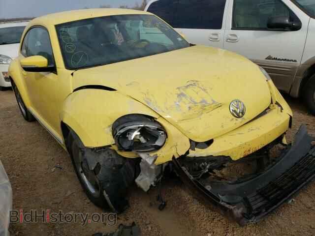 Photo 3VWHP7ATXCM647181 - VOLKSWAGEN BEETLE 2012