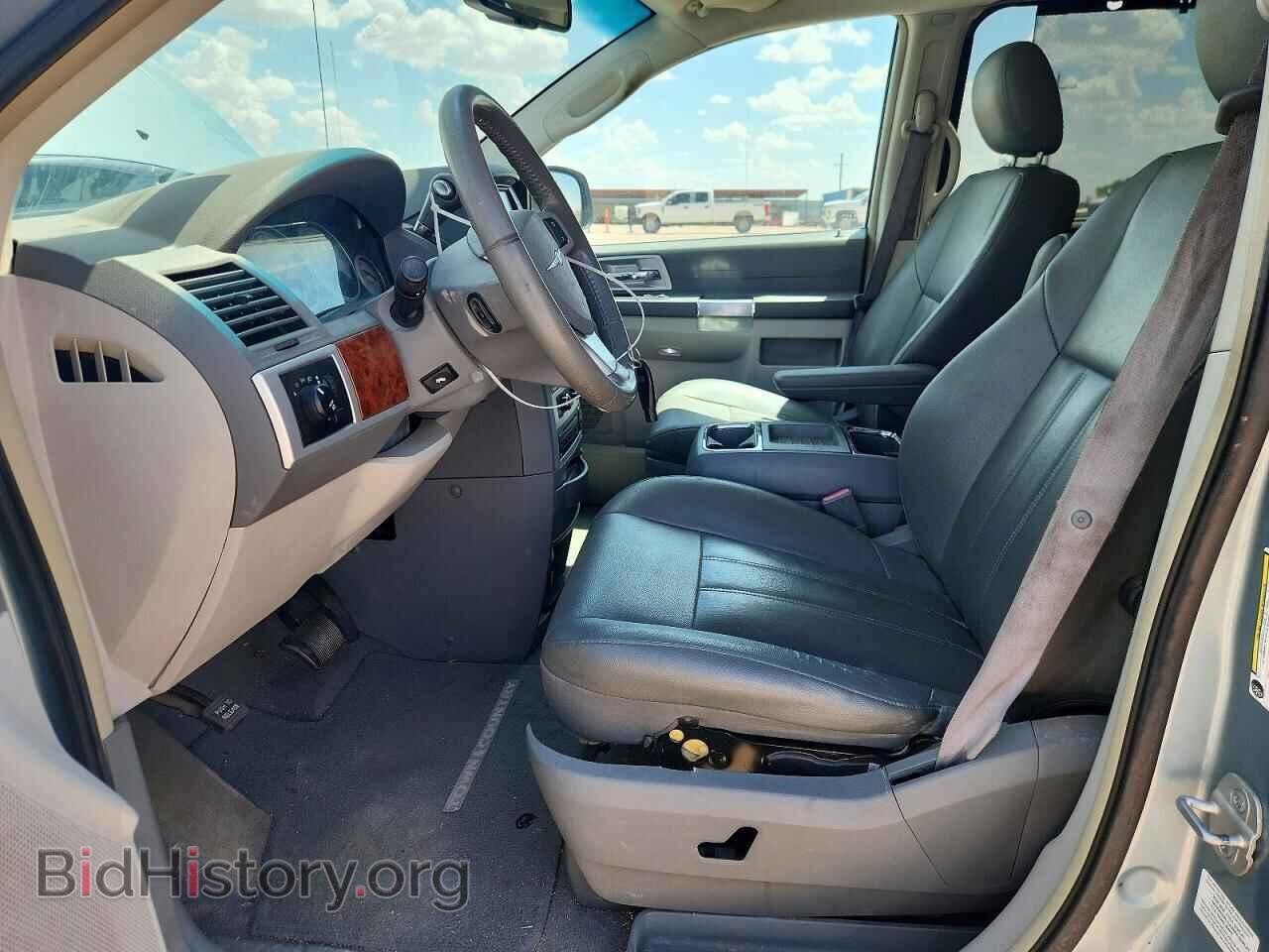 2008 CHRYSLER MINIVAN - VIN: 2A8HR54P58R822347 - Фото 7