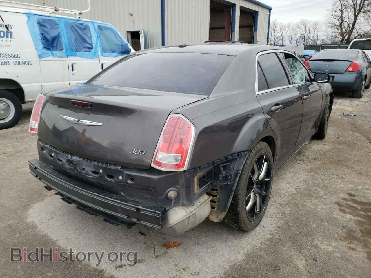 2013 CHRYSLER 300 - VIN: 2C3CCAAG2DH572702 - Фото 4