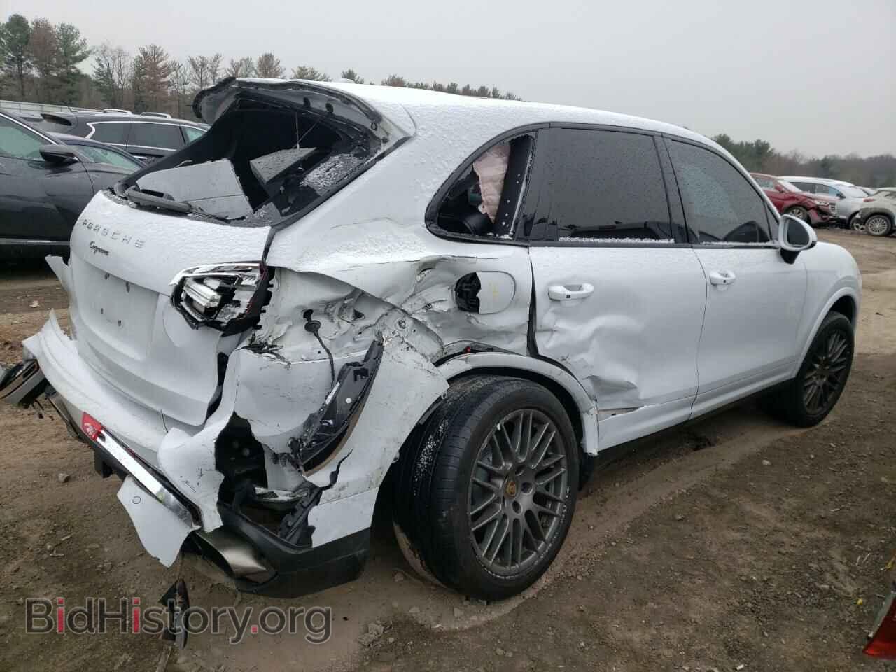 2017 PORSCHE CAYENNE - VIN: WP1AA2A2XHKA80807 - Фото 4
