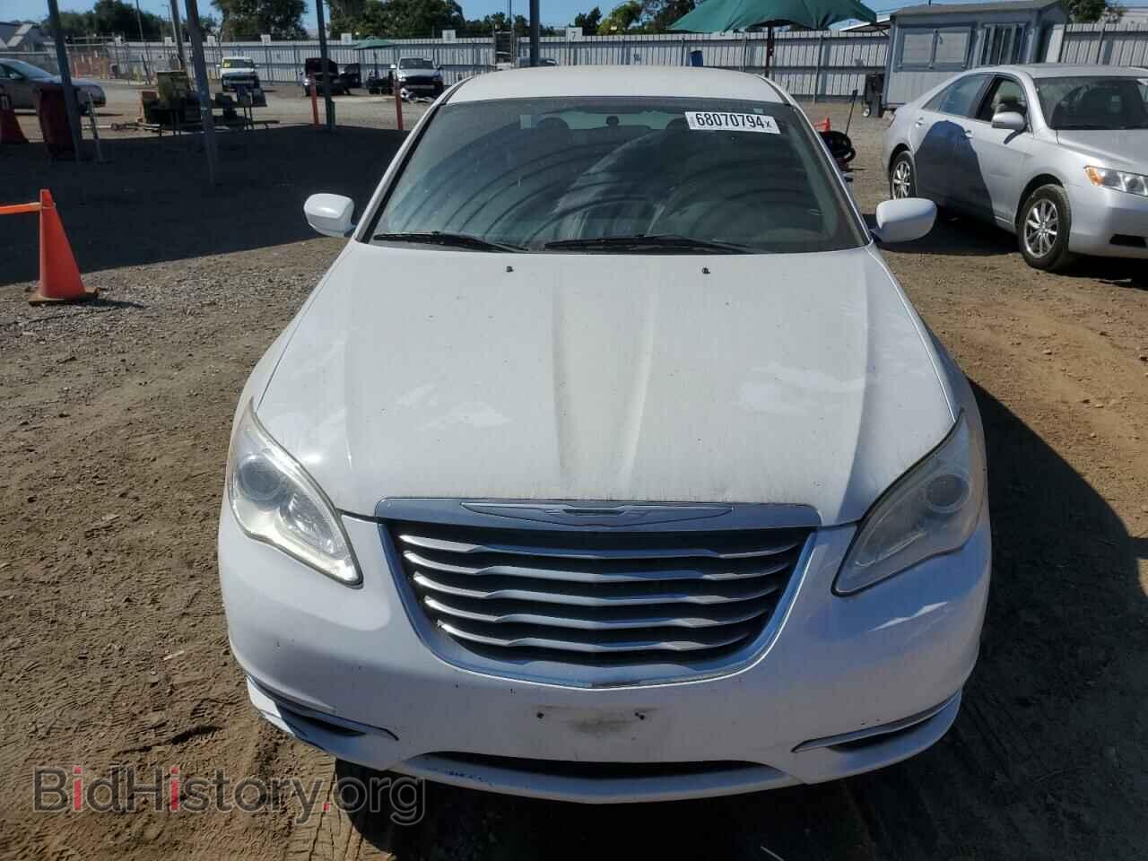 2014 CHRYSLER 200 - VIN: 1C3CCBAB8EN212059 - Фото 5