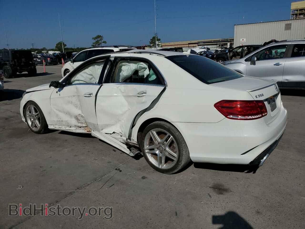 2014 MERCEDES-BENZ E-CLASS - VIN: WDDHF5KB9EA796557 - Фото 2
