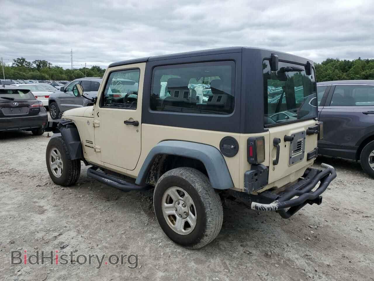 2011 JEEP WRANGLER - VIN: 1J4AA2D13BL549834 - Фото 2
