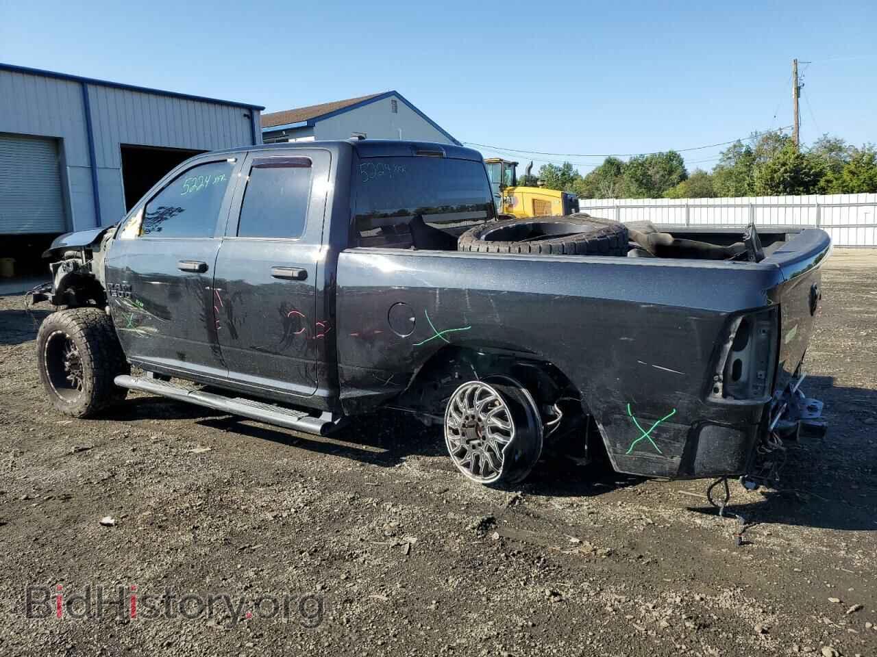 2018 RAM 1500 - VIN: 1C6RR7FT6JS308424 - Photo 2