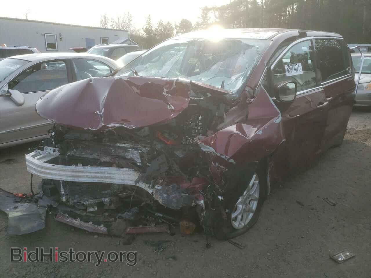 2017 CHRYSLER PACIFICA - VIN: 2C4RC1DGXHR748008 - Photo 2