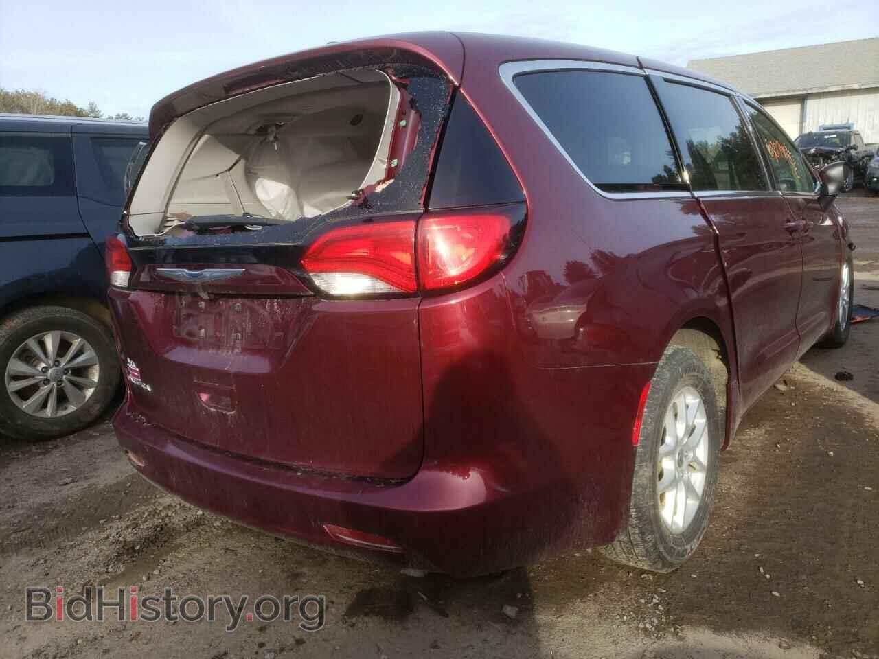 2017 CHRYSLER PACIFICA - VIN: 2C4RC1DGXHR748008 - Photo 4