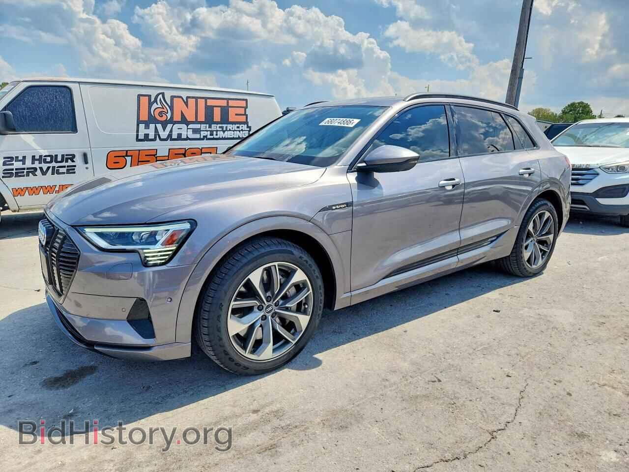 Photo WA1LAAGE3MB019499 - AUDI E-TRON 2021