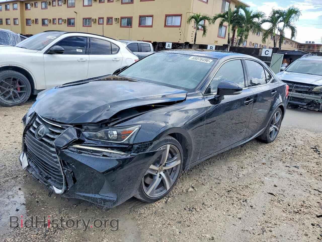 Photo JTHBA1D2XH5061473 - LEXUS IS 2017