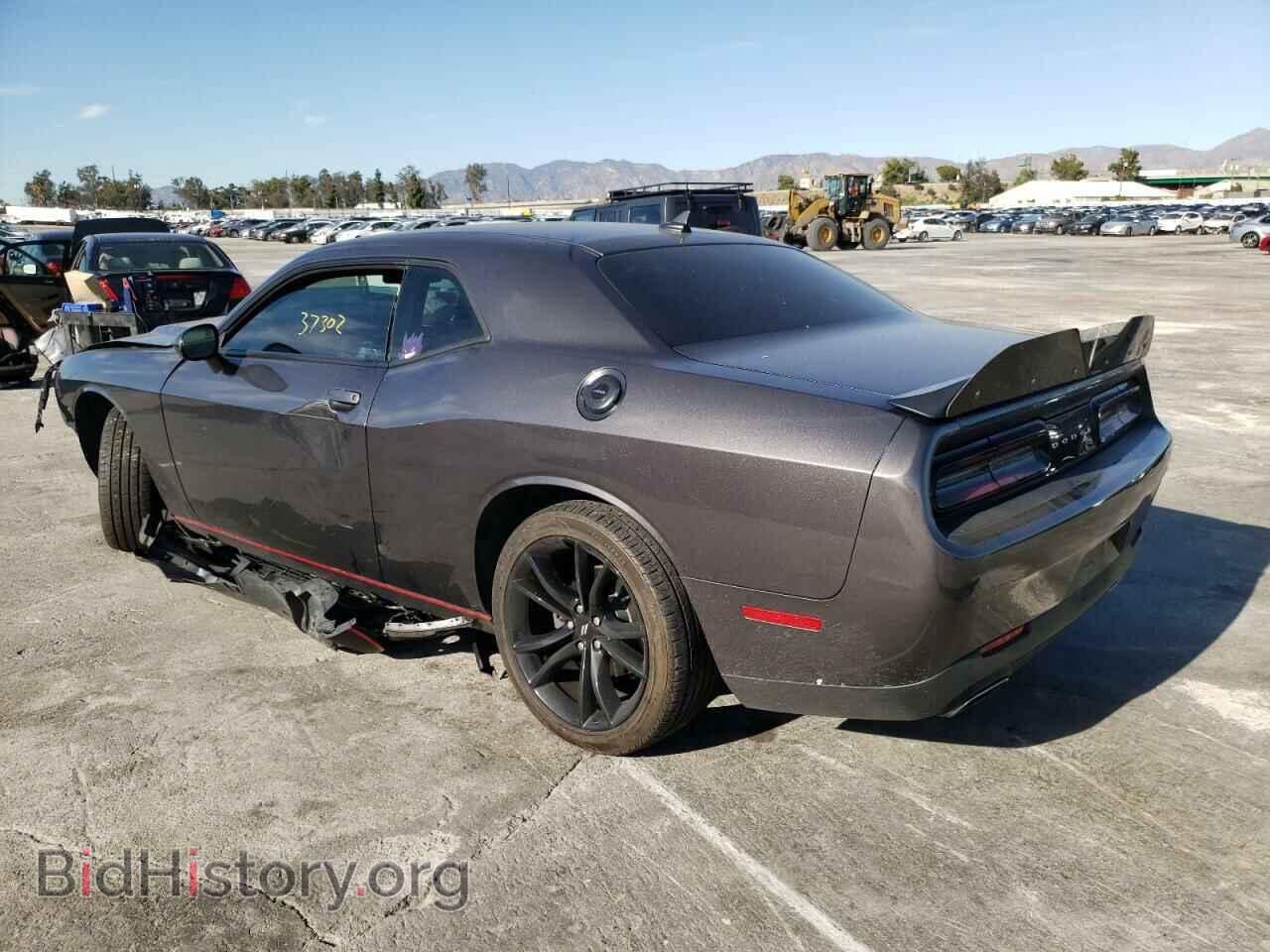 2018 DODGE CHALLENGER - VIN: 2C3CDZAG2JH263111 - Photo 2