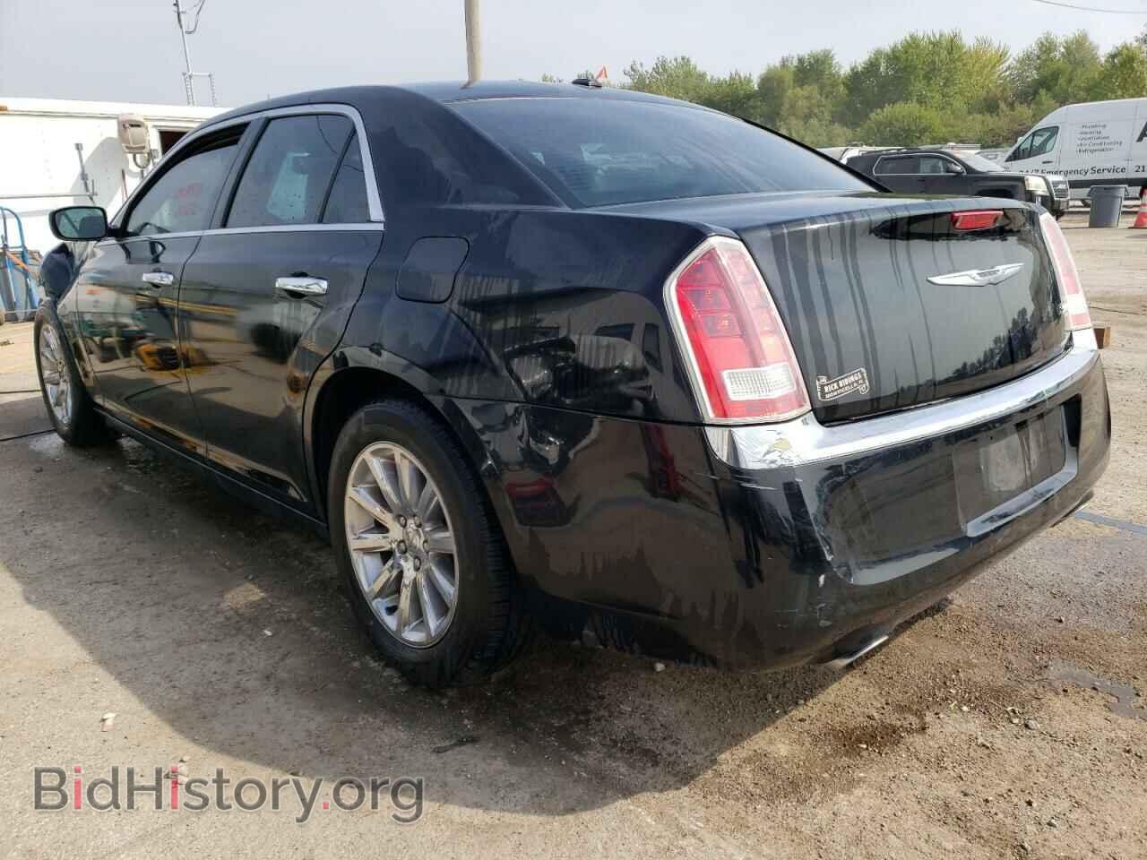 2012 CHRYSLER 300 - VIN: 2C3CCACG3CH113206 - Фото 2