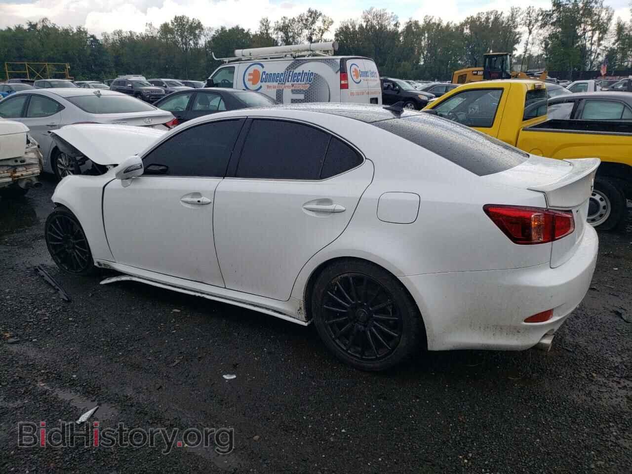2011 LEXUS IS - VIN: JTHCF5C26B5050430 - Photo 2