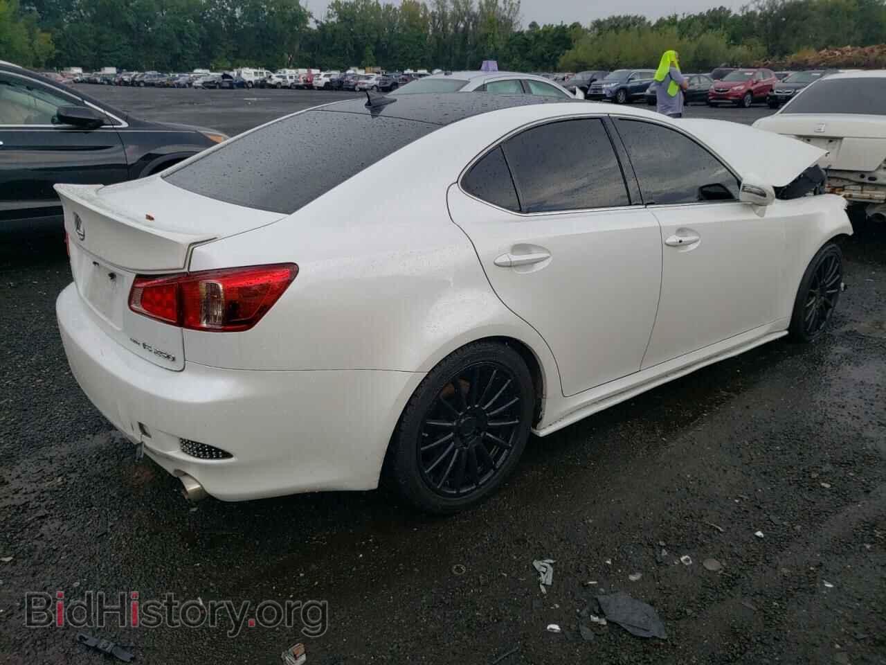 2011 LEXUS IS - VIN: JTHCF5C26B5050430 - Photo 3