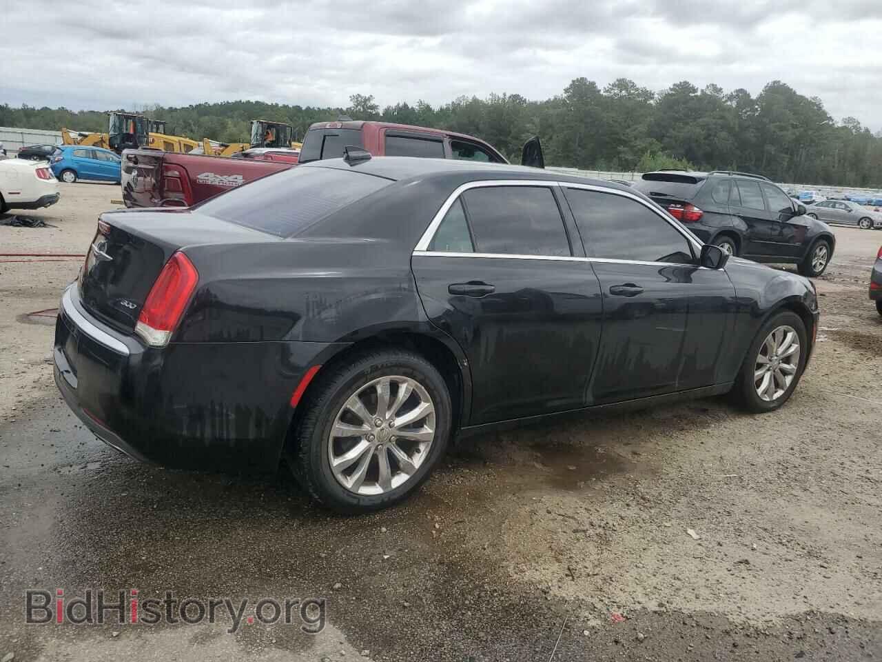 2016 CHRYSLER 300 - VIN: 2C3CCARGXGH128766 - Фото 3
