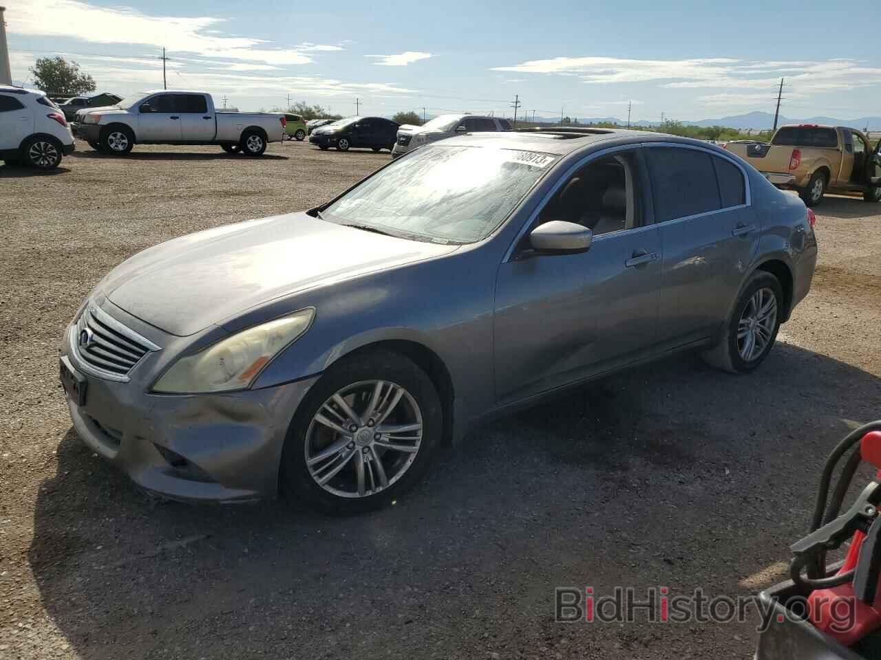 Photo JN1DV6AR4BM653836 - INFINITI G25 2011