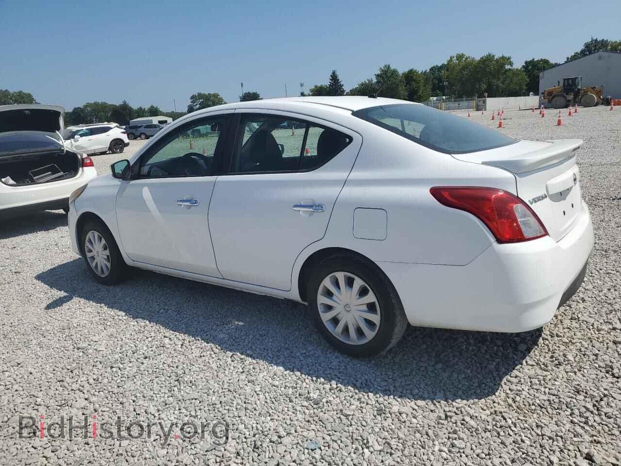 2018 NISSAN VERSA - VIN: 3N1CN7AP1JK409429 - Фото 2