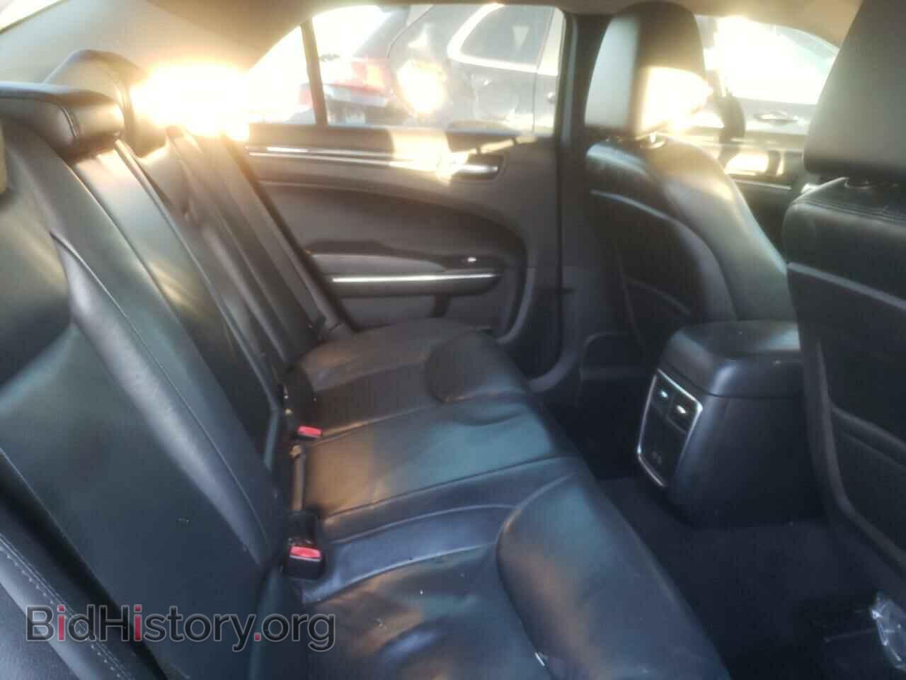2016 CHRYSLER 300 - VIN: 2C3CCAAG8GH220339 - Фото 10