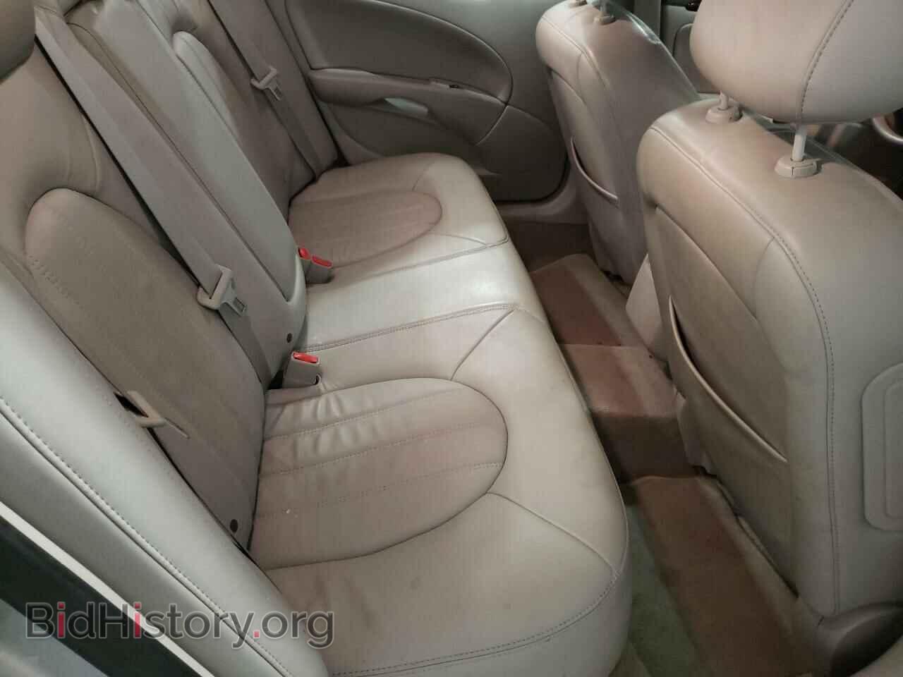 2010 BUICK LUCERNE - VIN: 1G4HC5EM7AU120192 - Фото 6