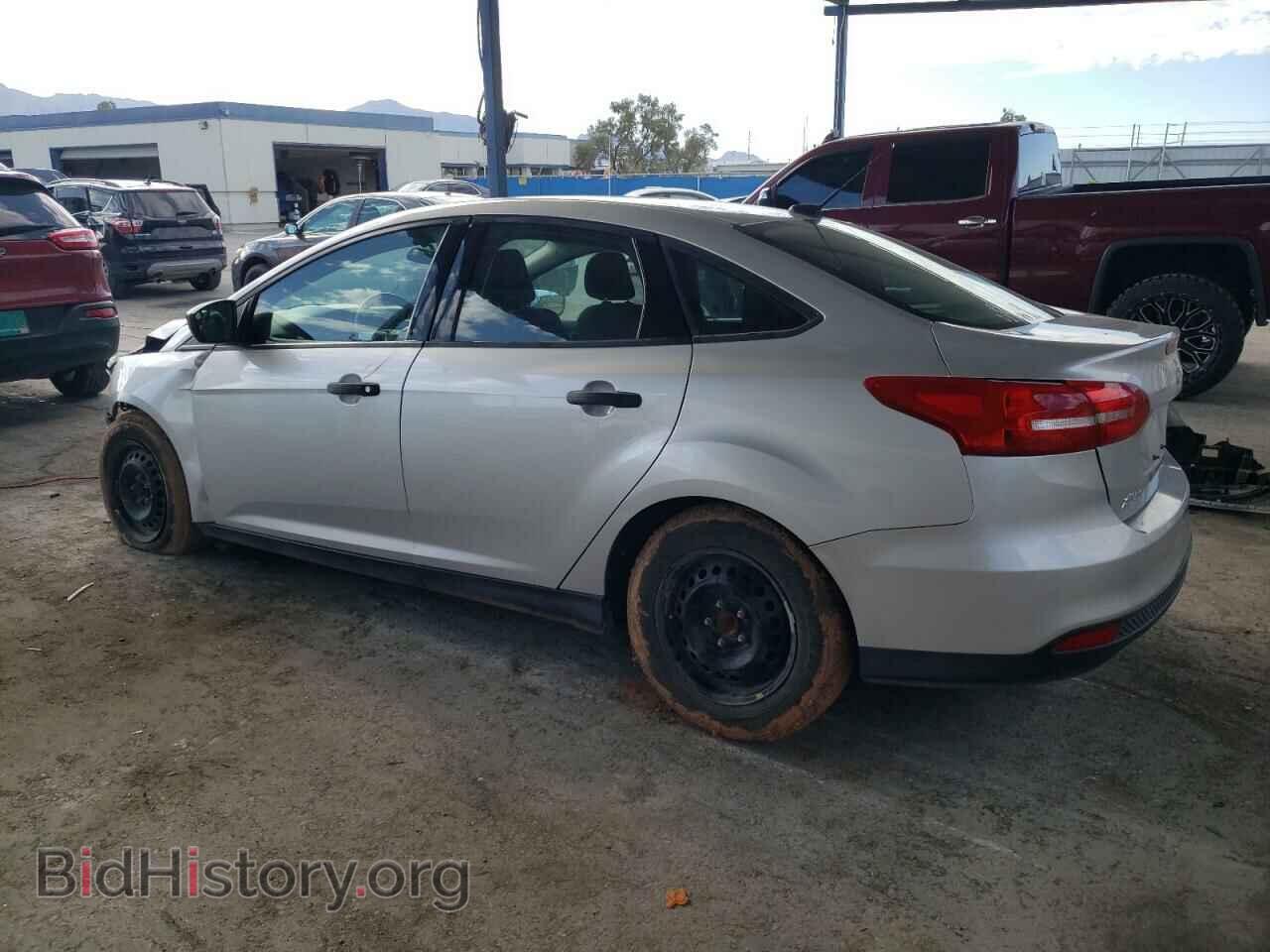2017 FORD FOCUS - VIN: 1FADP3E24HL255291 - Photo 2