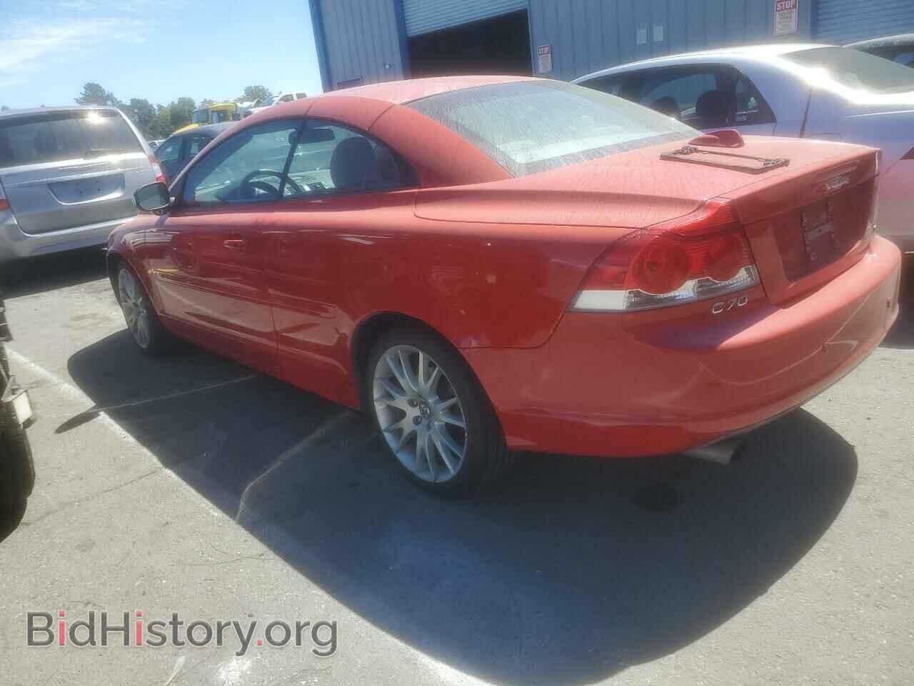 2008 VOLVO C70 - VIN: YV1MC672X8J049872 - Фото 2
