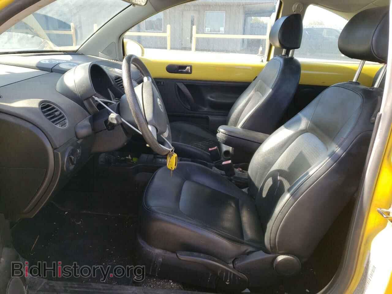 2010 VOLKSWAGEN BEETLE - VIN: 3VWPW3AG8AM005162 - Фото 7