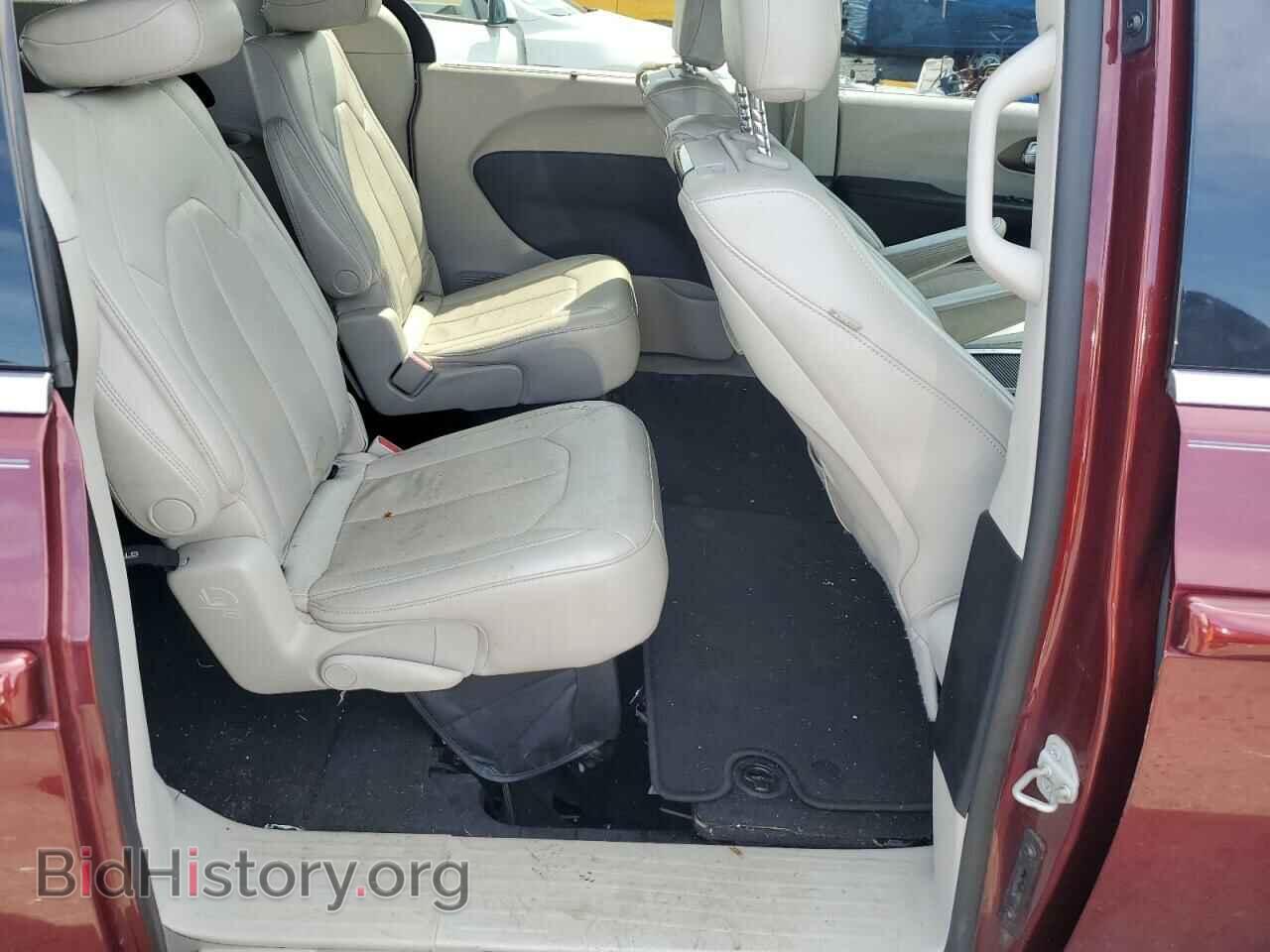 2018 CHRYSLER PACIFICA - VIN: 2C4RC1EG2JR128077 - Photo 11