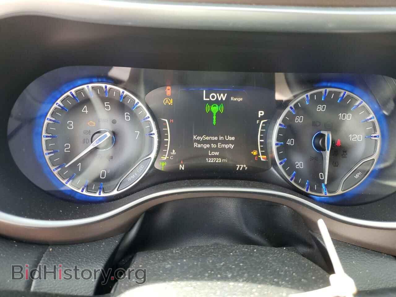 2018 CHRYSLER PACIFICA - VIN: 2C4RC1EG2JR128077 - Photo 9