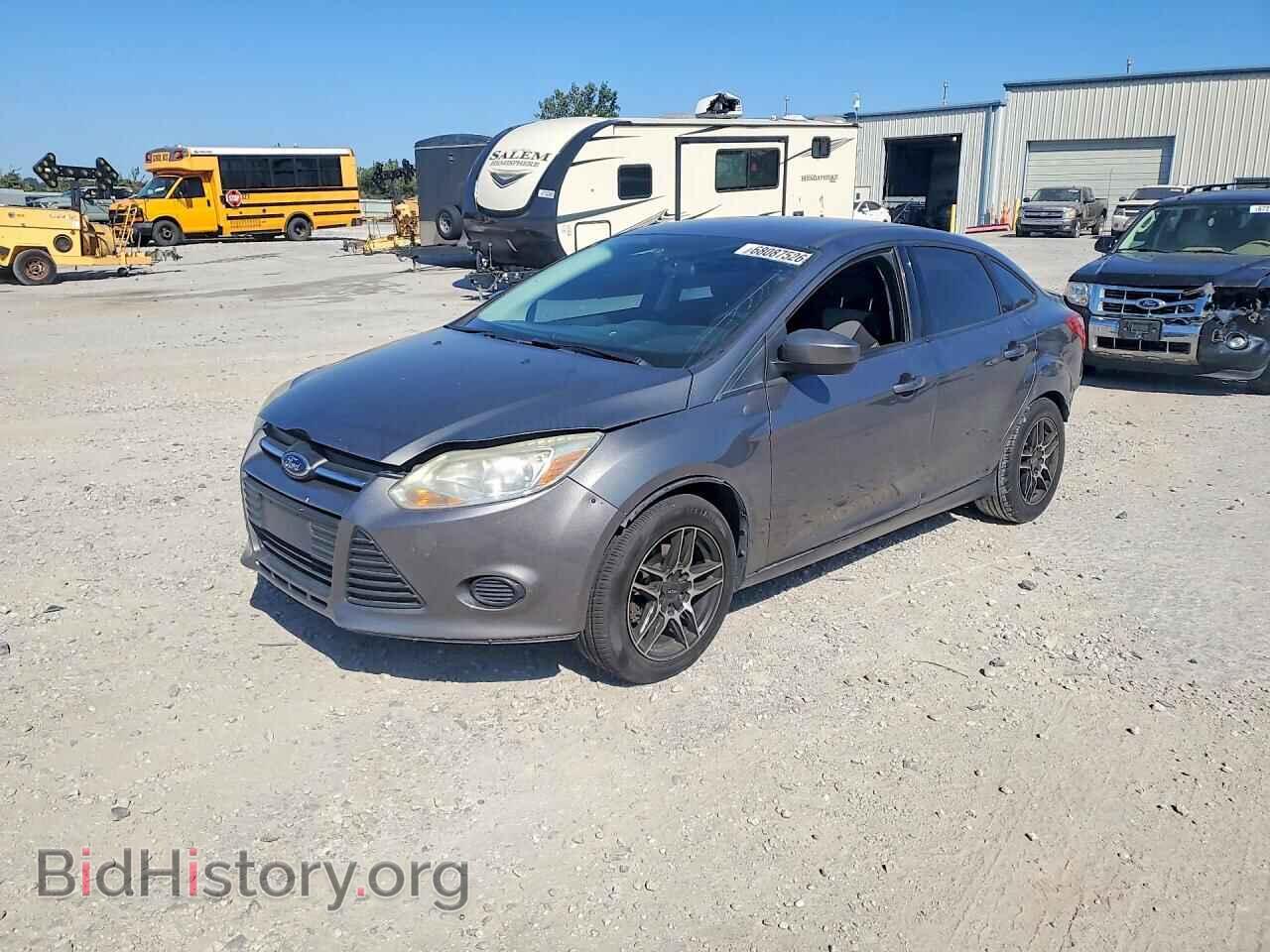 Photo 1FAHP3F28CL435432 - FORD FOCUS 2012