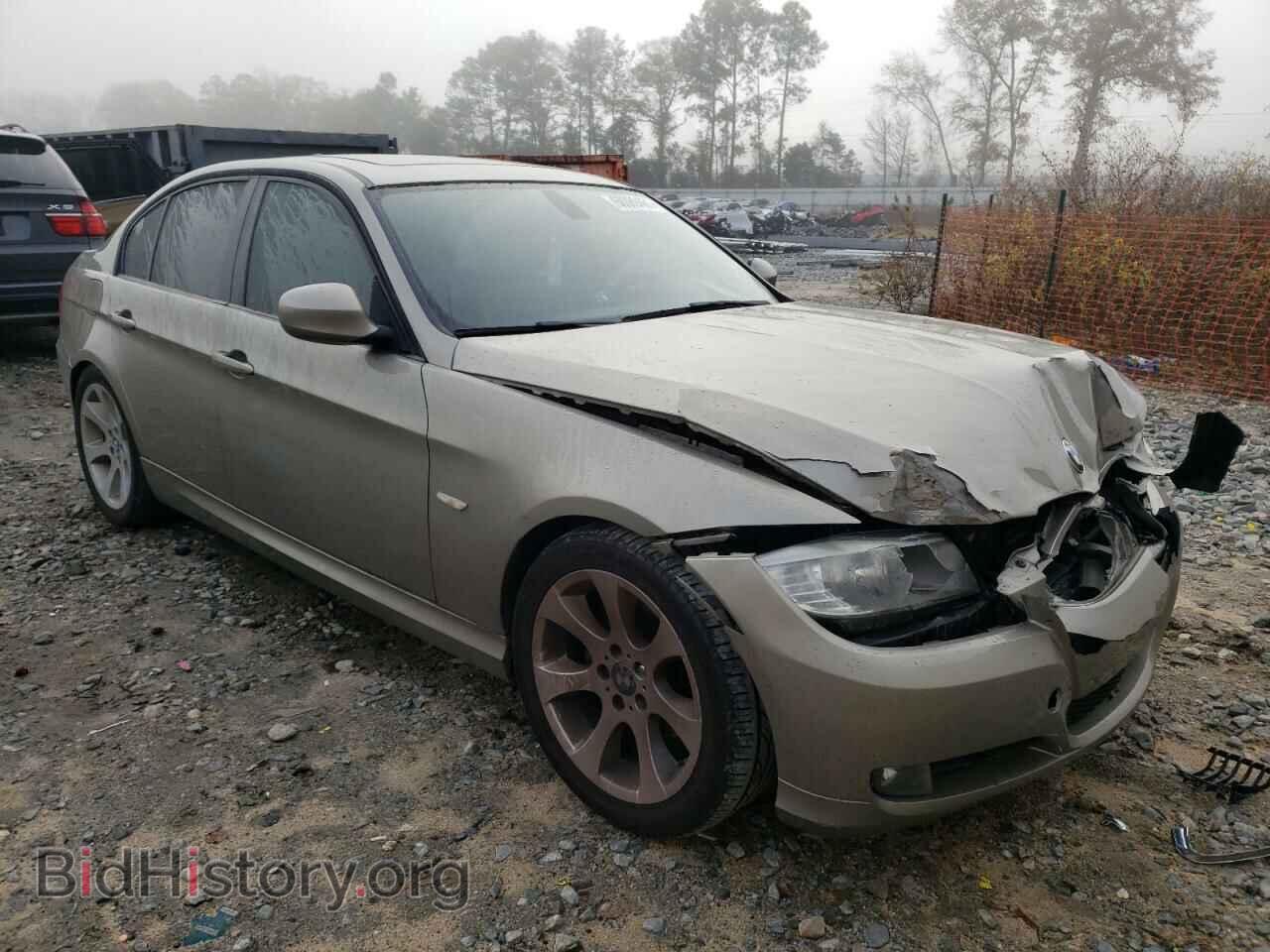 Photo WBAPH7G55BNM54765 - BMW 3 SERIES 2011