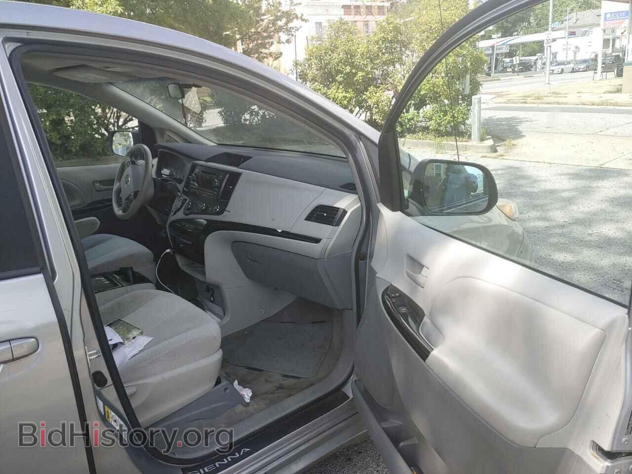 2011 TOYOTA All Models - VIN: 5TDJK3DC7BS029712 - Photo 5