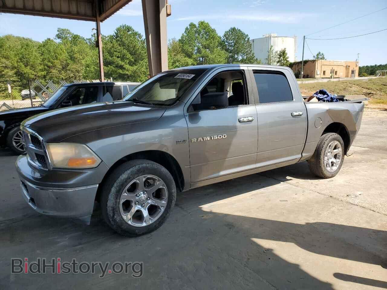 Photo 1D7RB1CT8BS547186 - DODGE All Models 2011