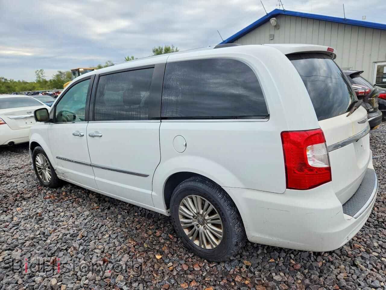 2015 CHRYSLER MINIVAN - VIN: 2C4RC1JG8FR742208 - Фото 2