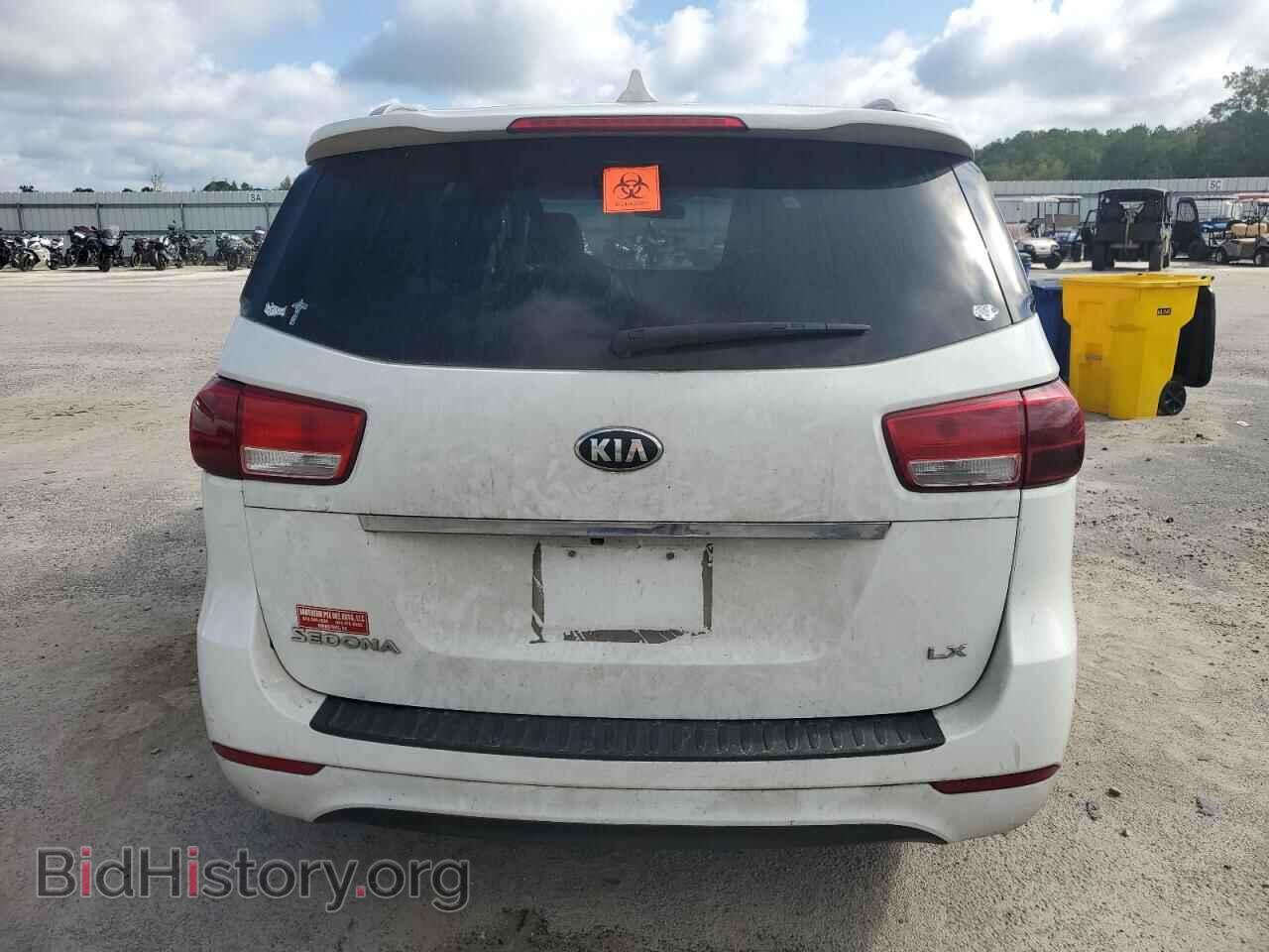 2015 KIA All Models - VIN: KNDMB5C19F6070406 - Photo 6