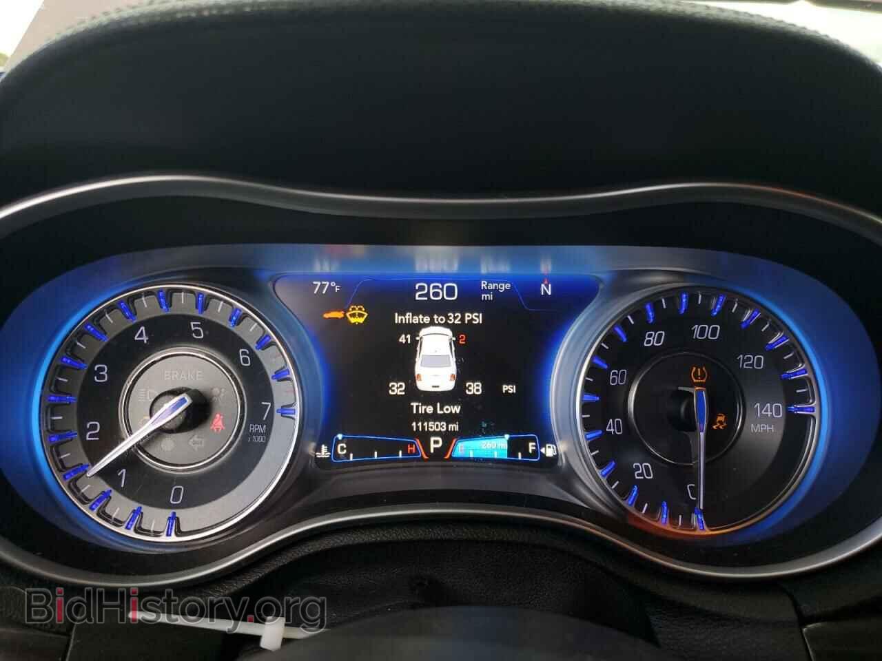 2015 CHRYSLER 300 - VIN: 2C3CCAAG3FH830714 - Фото 9