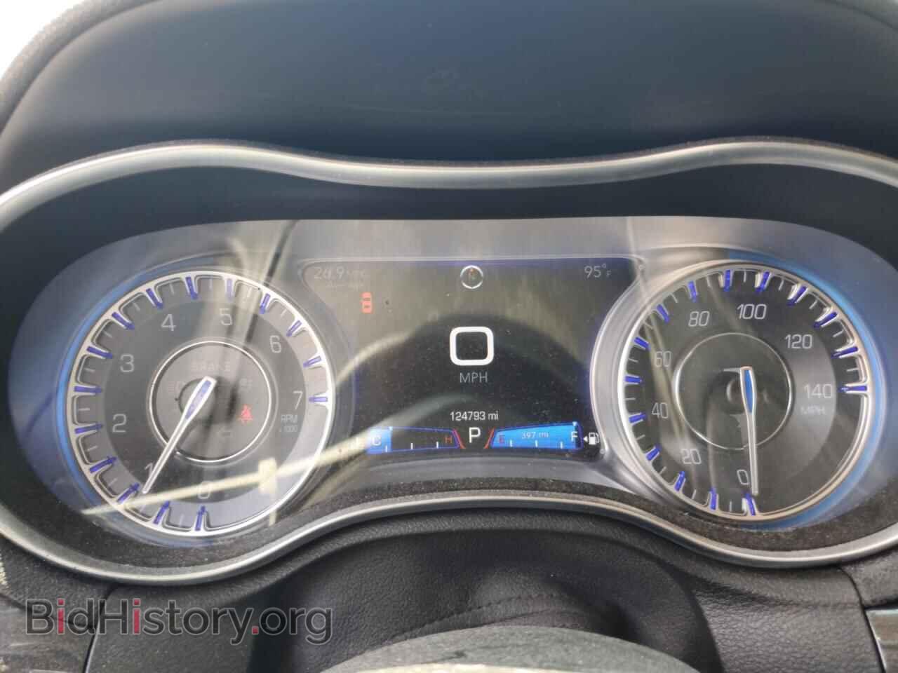 2018 CHRYSLER 300 - VIN: 2C3CCAAG0JH293339 - Фото 9