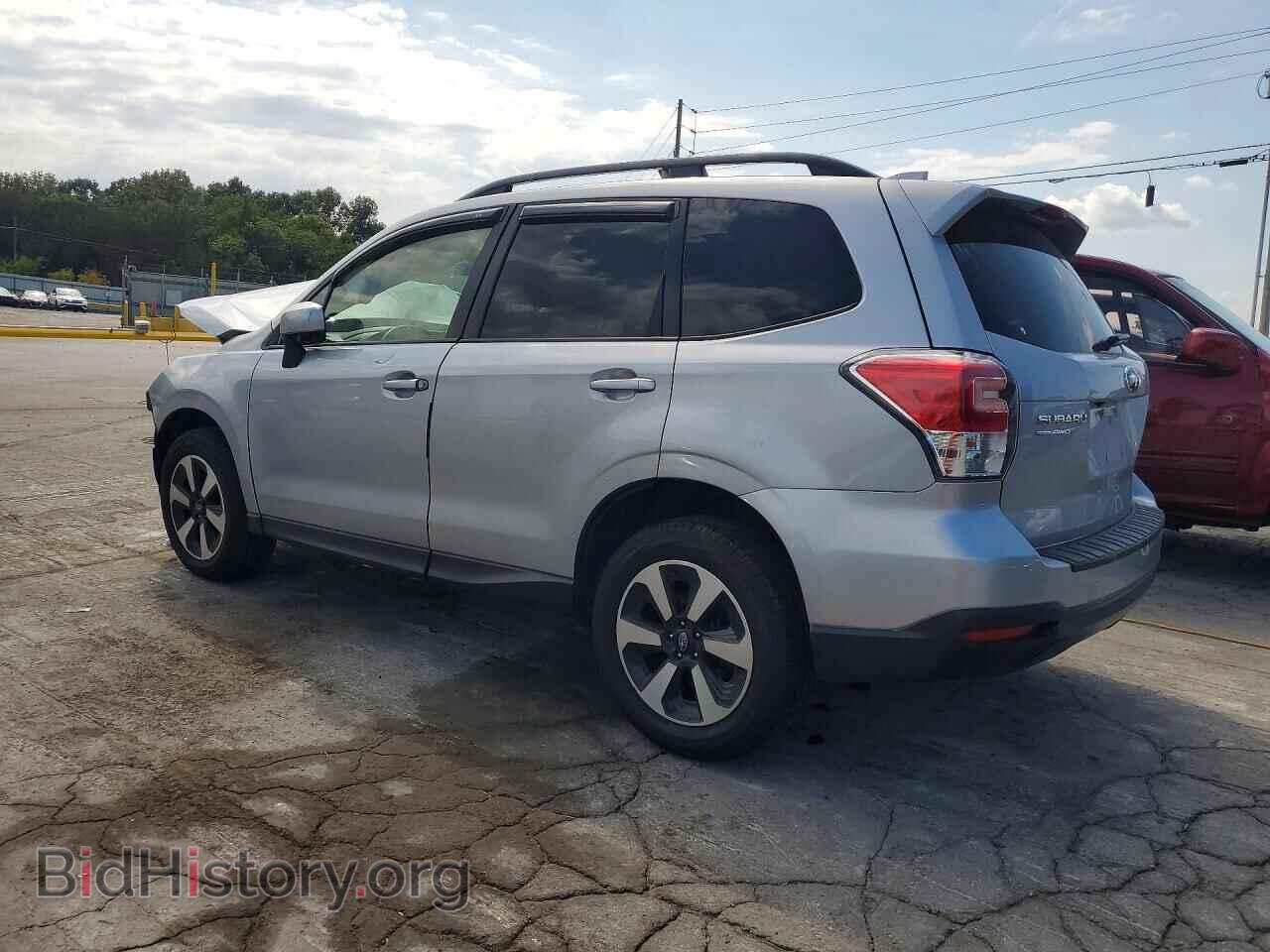2017 SUBARU FORESTER - VIN: JF2SJAEC0HH808524 - Photo 2