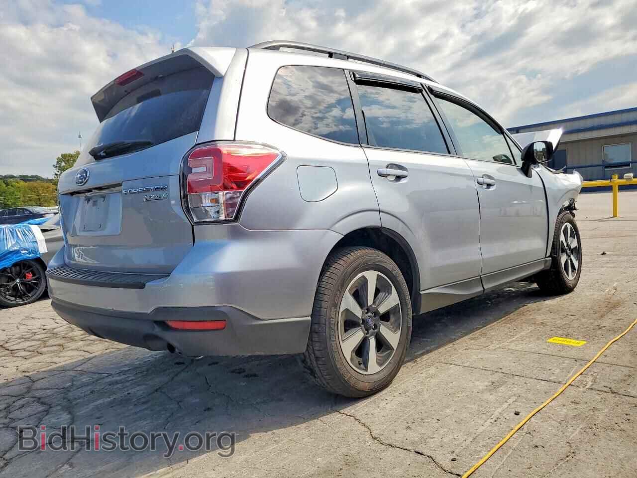 2017 SUBARU FORESTER - VIN: JF2SJAEC0HH808524 - Photo 3