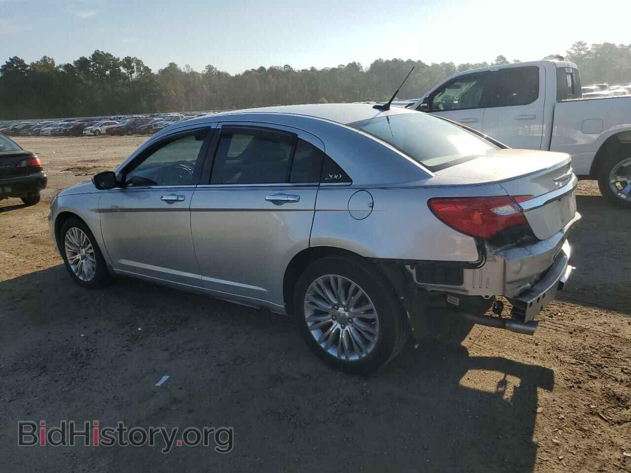 2011 CHRYSLER 200 - VIN: 1C3BC2FG4BN533463 - Фото 2