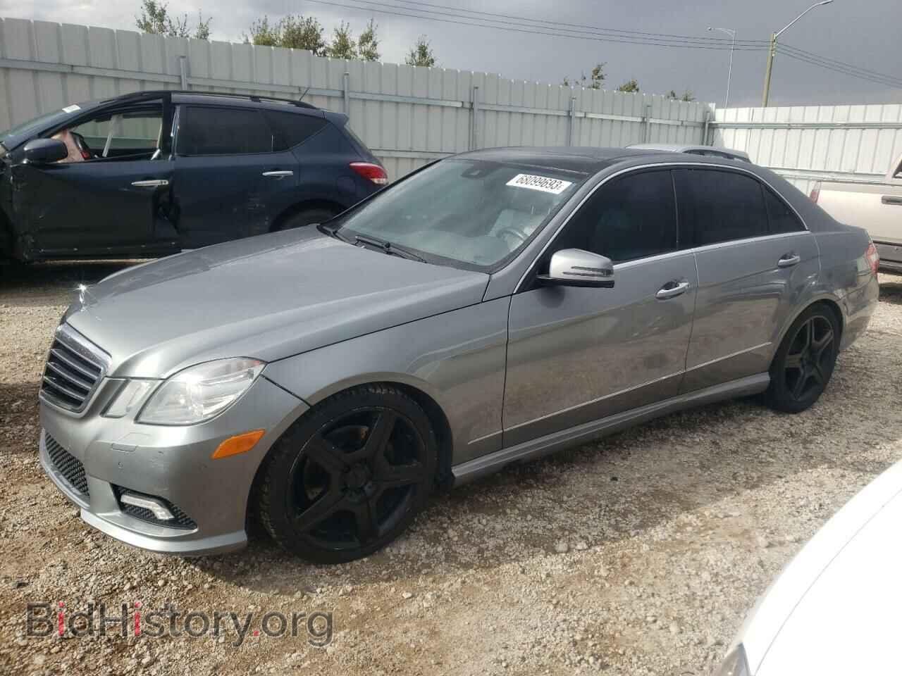 Photo WDDHF8HB4AA103445 - MERCEDES-BENZ E-CLASS 2010