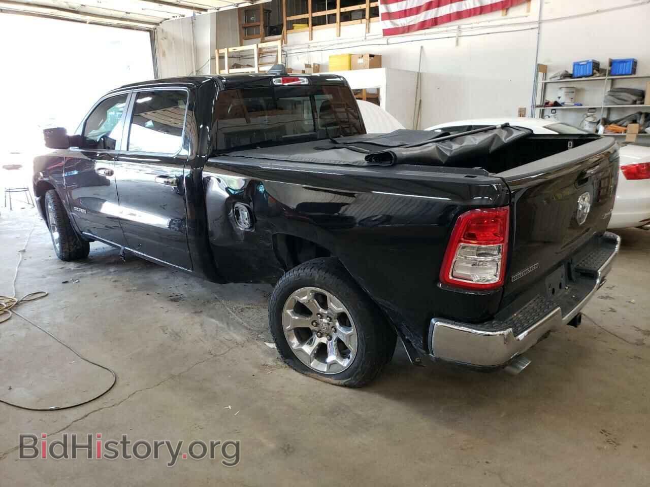 2019 RAM 1500 - VIN: 1C6SRFMT0KN662485 - Фото 2