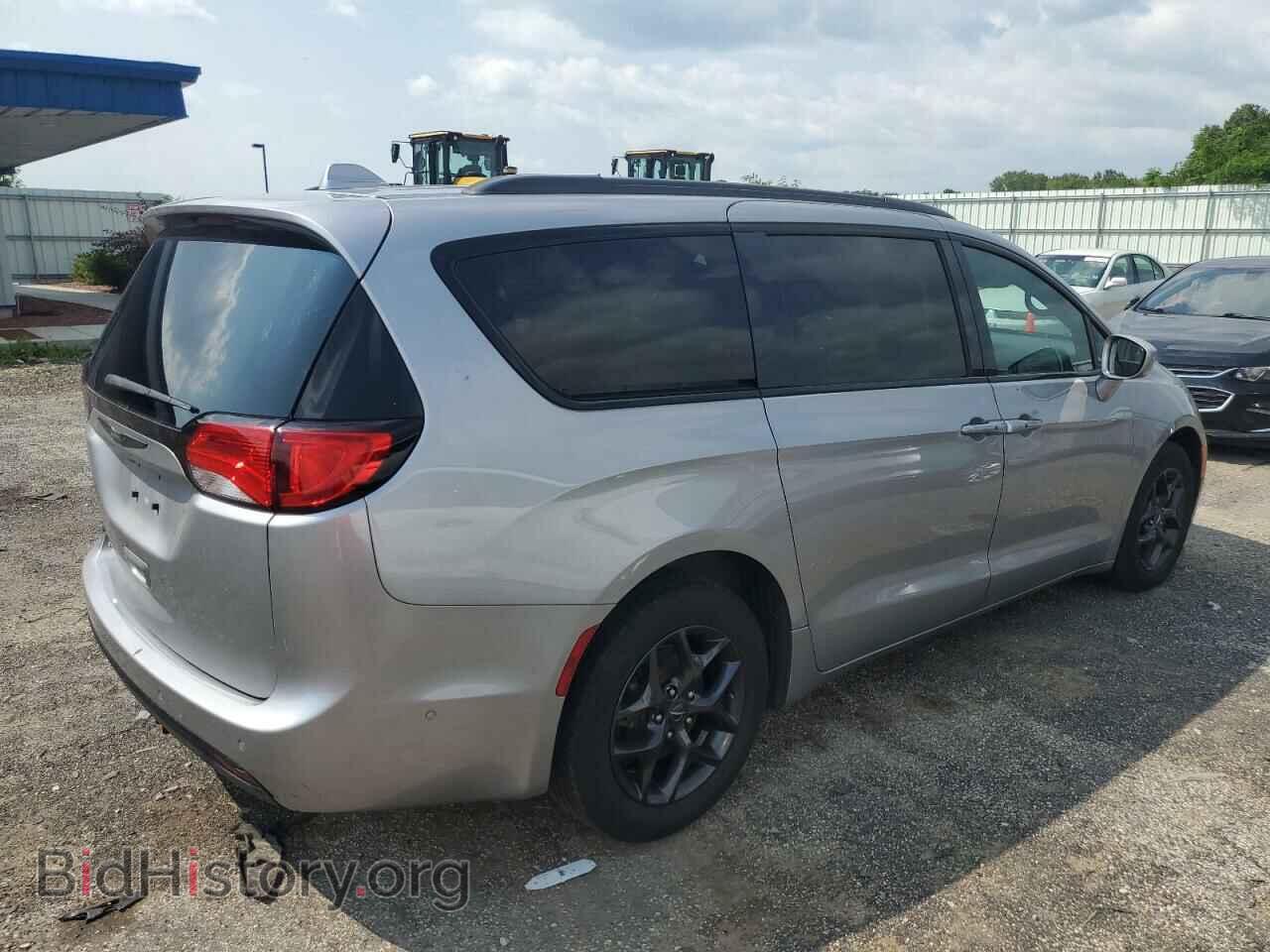 2018 CHRYSLER PACIFICA - VIN: 2C4RC1BG8JR252424 - Фото 3