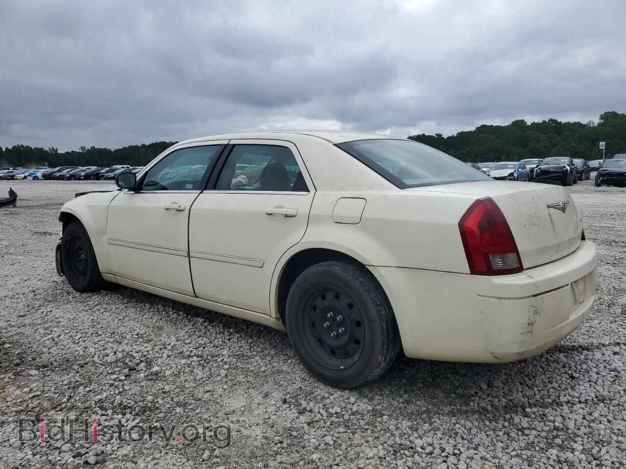 2007 CHRYSLER 300 - VIN: 2C3KA43R37H747576 - Фото 2