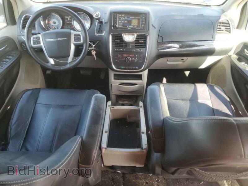 2014 Chrysler MINIVAN (VIN 2C4RC1BG2ER207873) — photo 8 of 13