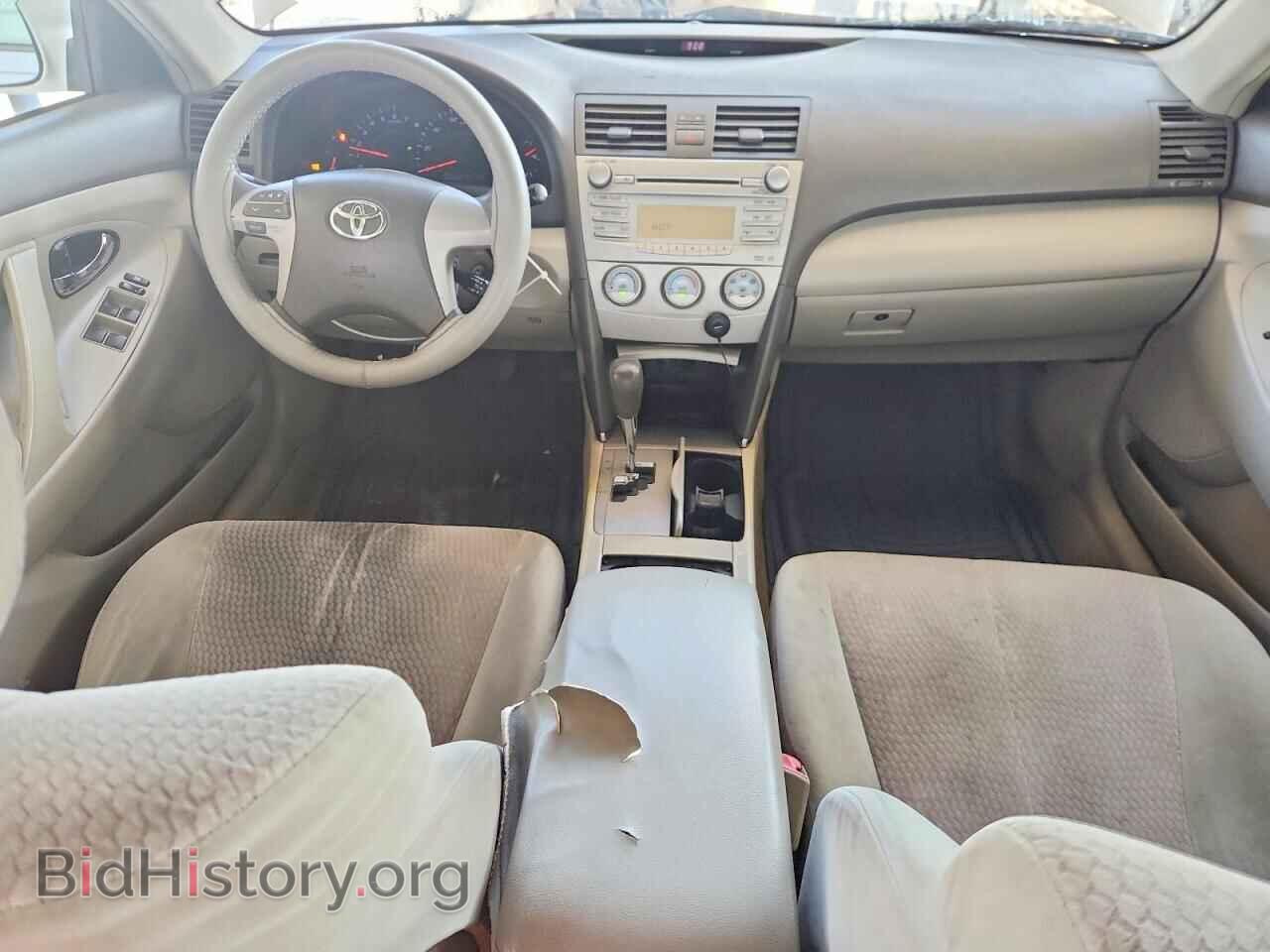 2011 TOYOTA CAMRY - VIN: 4T1BF3EK7BU688024 - Фото 8